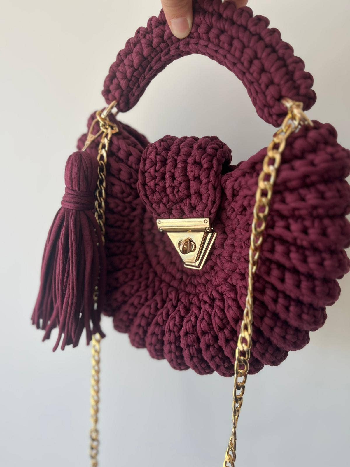 Round Mussel Crochet Bag