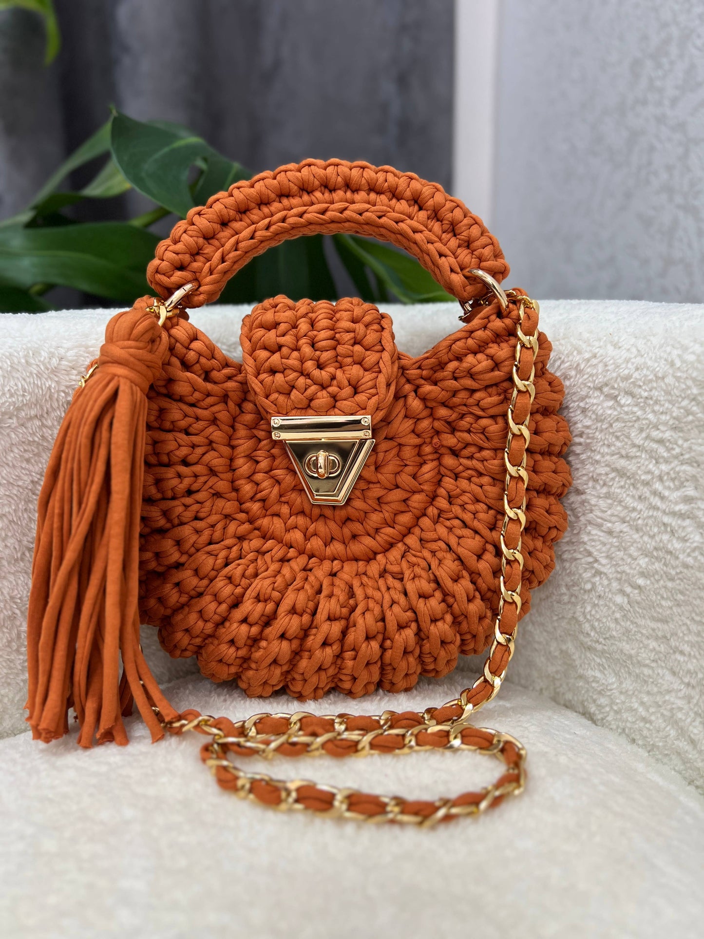 Round Mussel Handmade Crochet Purse