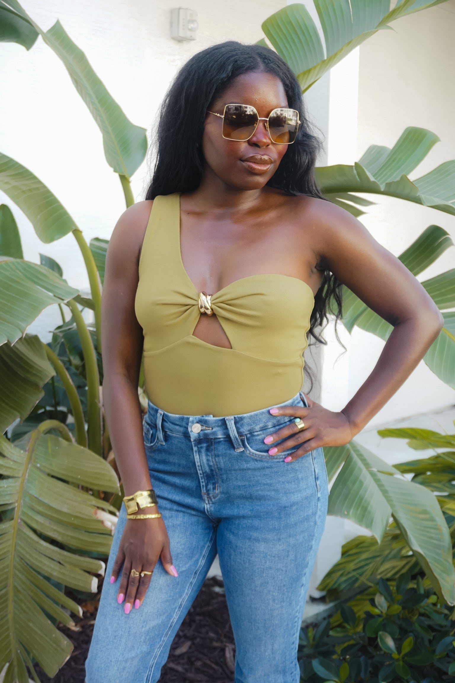 Luxe Collarless Denim Jacket with Gold Embossed Buttons – Verte