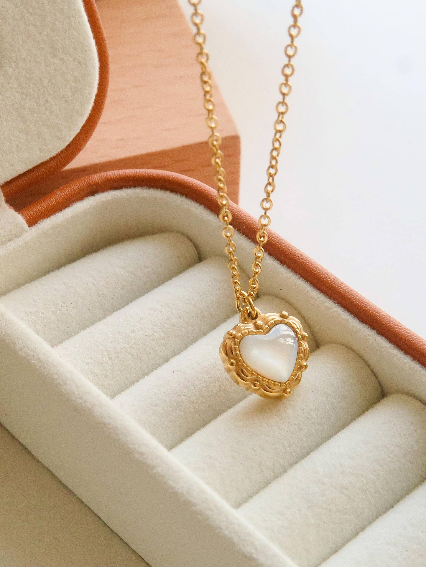 Vintage Heart Pendant Necklace