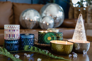 Mistletoe & Holly 15oz Shimmer Candle - Verte Boutique
