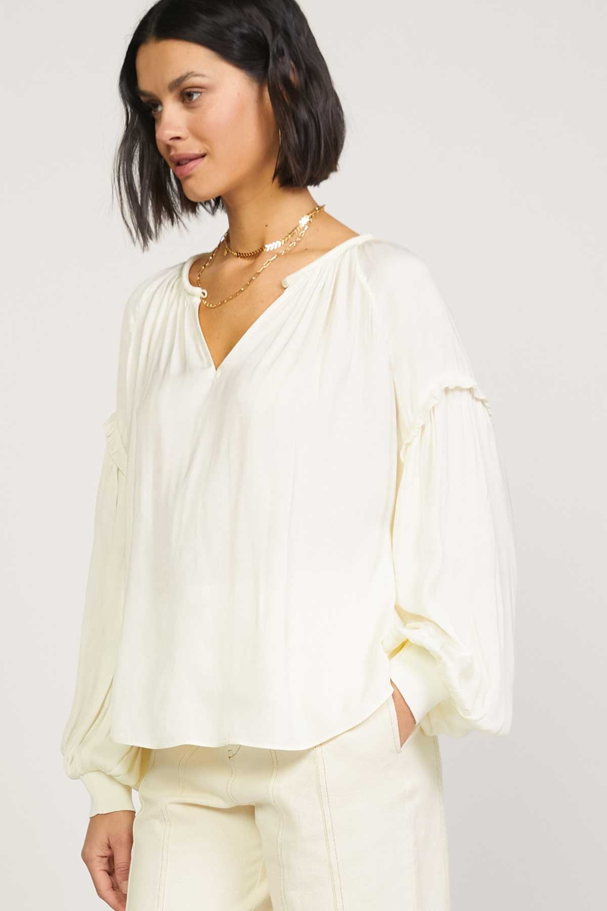 Long Sleeve Key Hole Blouse