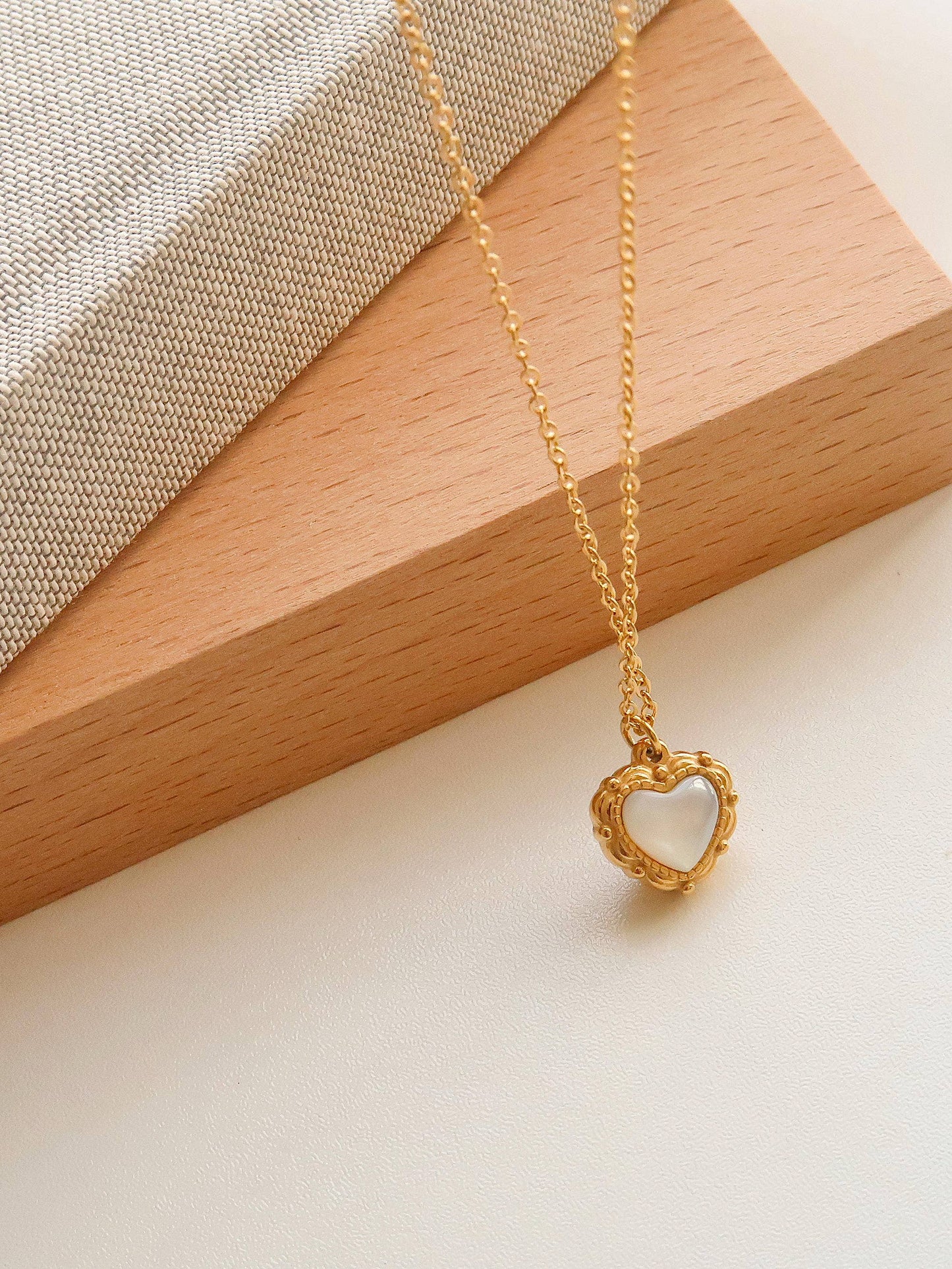 Vintage Heart Pendant Necklace