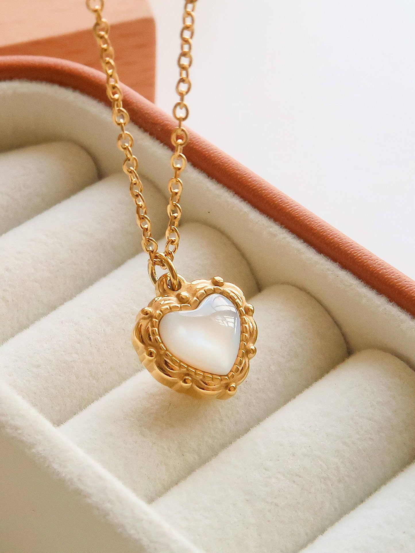 Vintage Heart Pendant Necklace