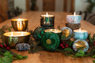 Mistletoe & Holly 15oz Shimmer Candle - Verte Boutique