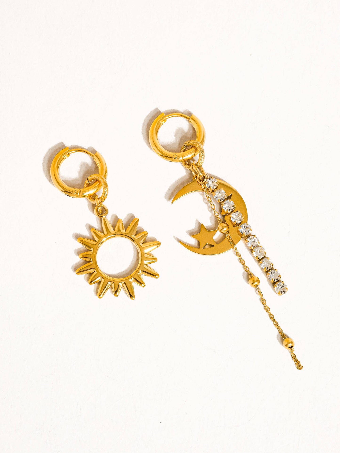 Mismatch Sun and Moon Earring