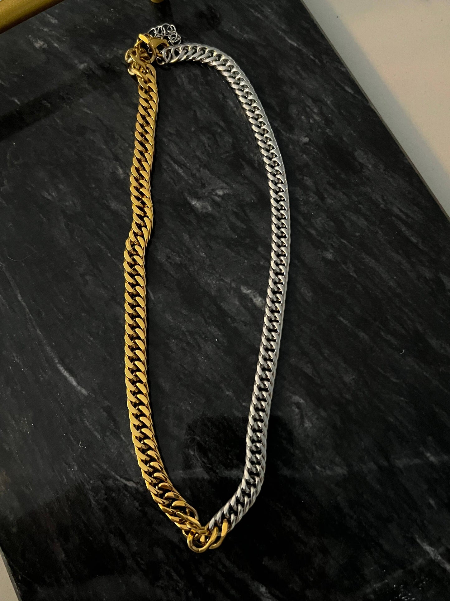 Mixed Metal Chunky Chain