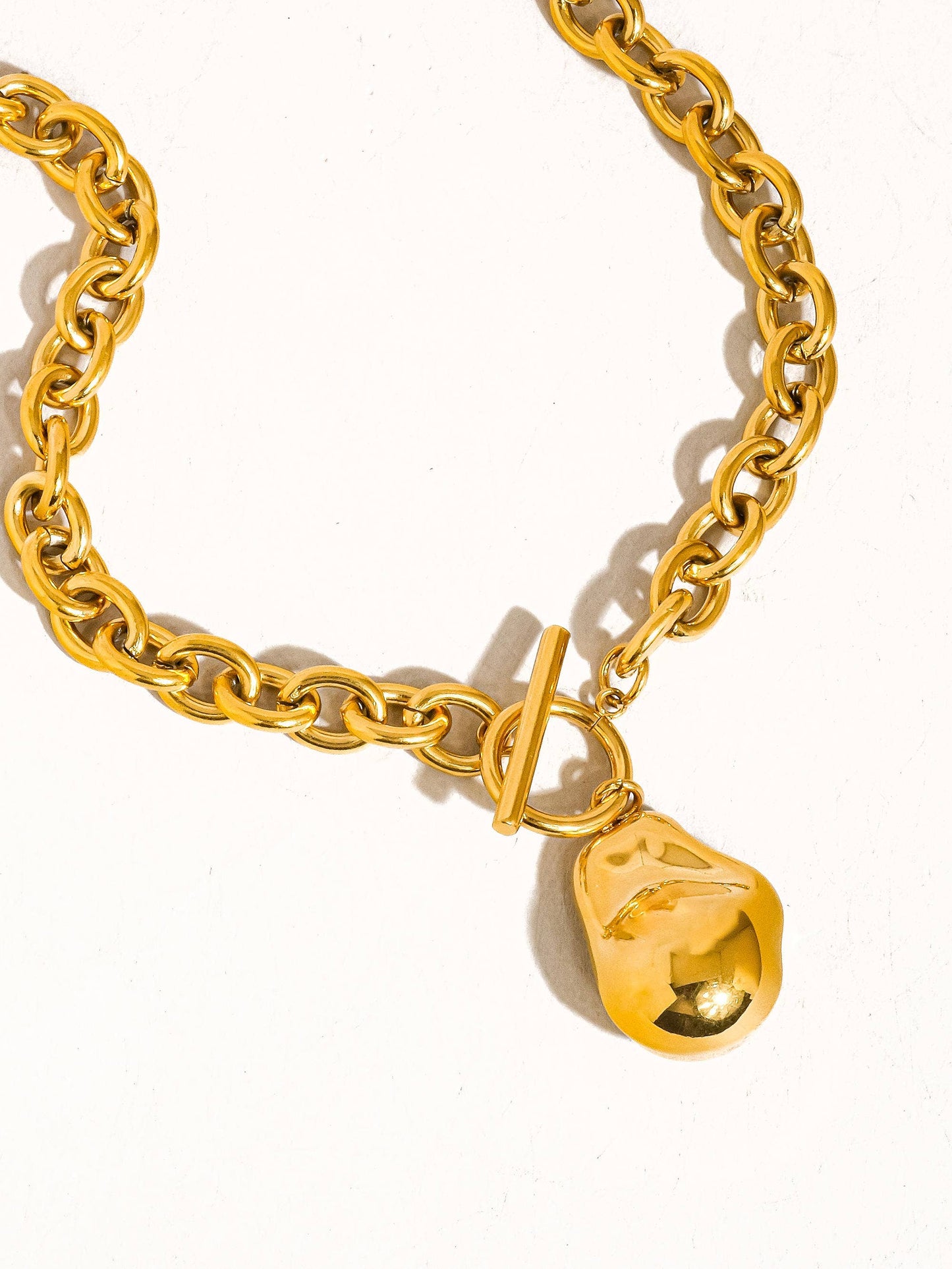 Non-Tarnish Large Pearl Chain Necklace