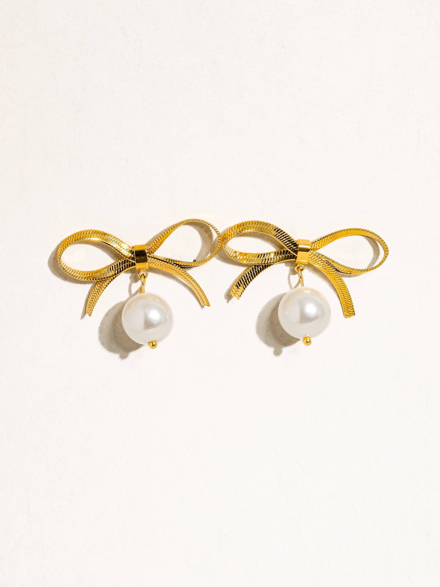 Bow Dangle Pearl Earring