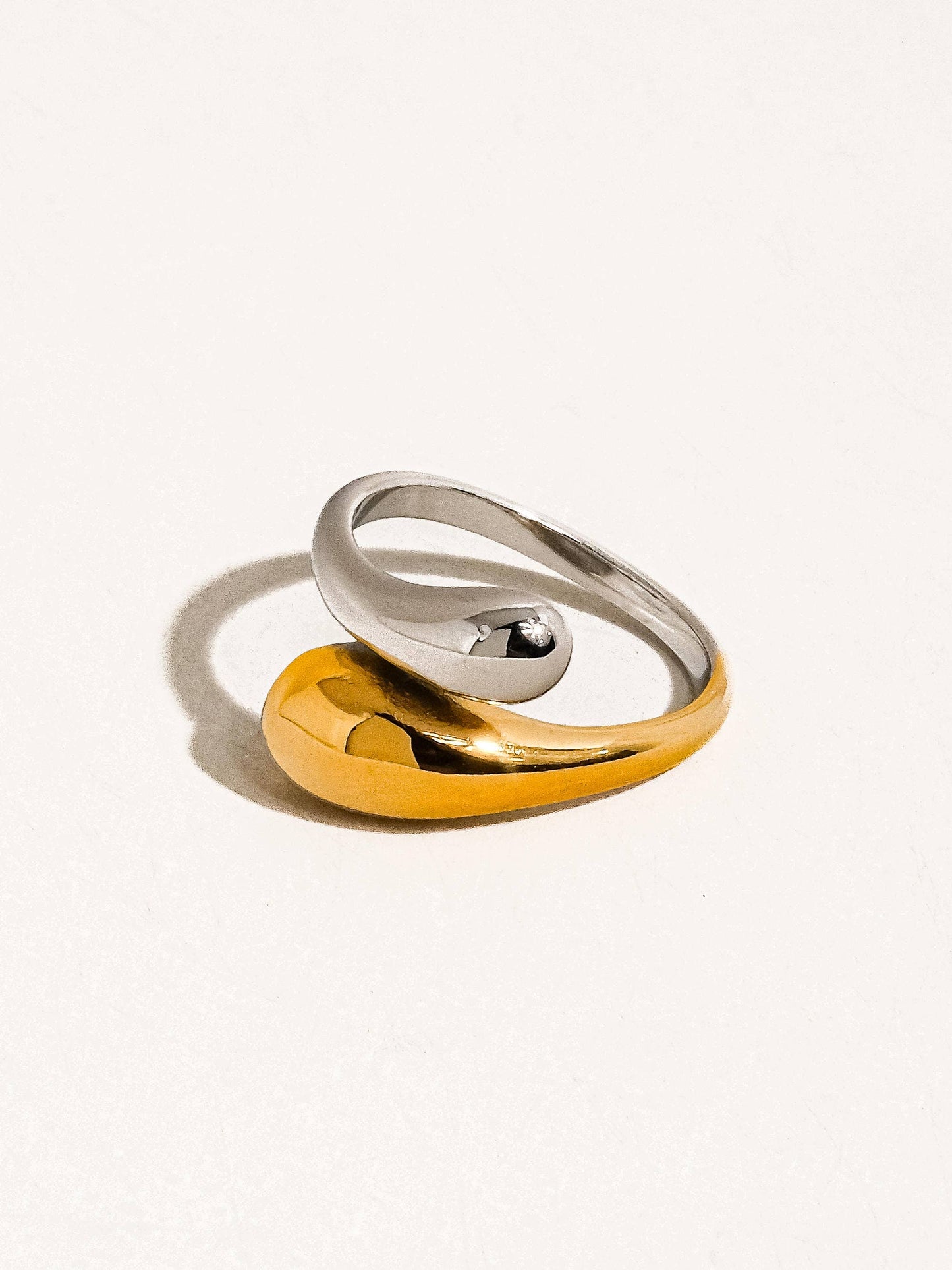 Two Tone Open Twist Ring