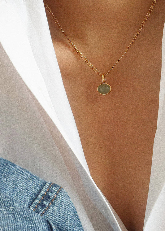 Green Stone Pendant Chain Necklace