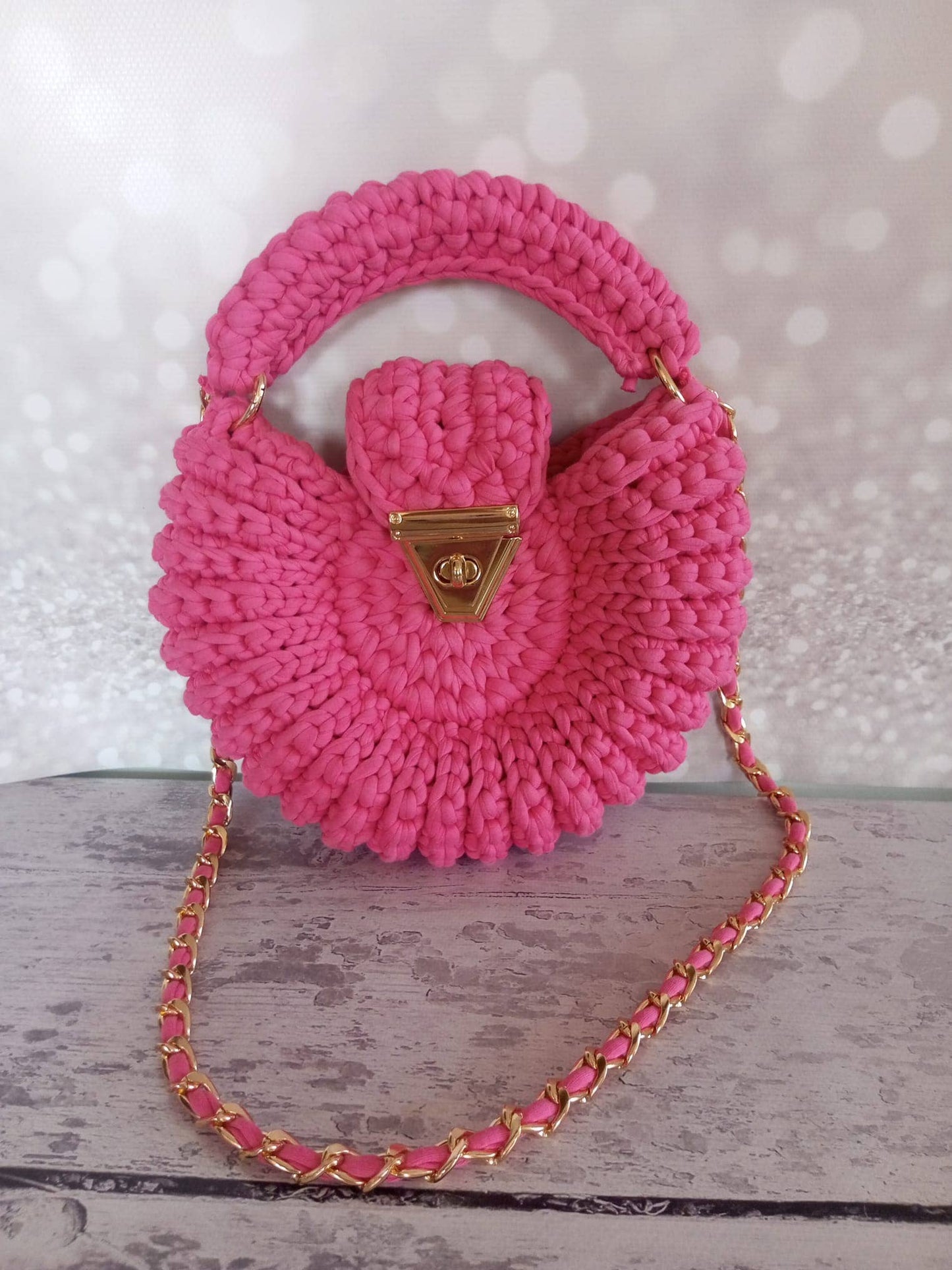 Round Mussel Crochet Handmade Bag