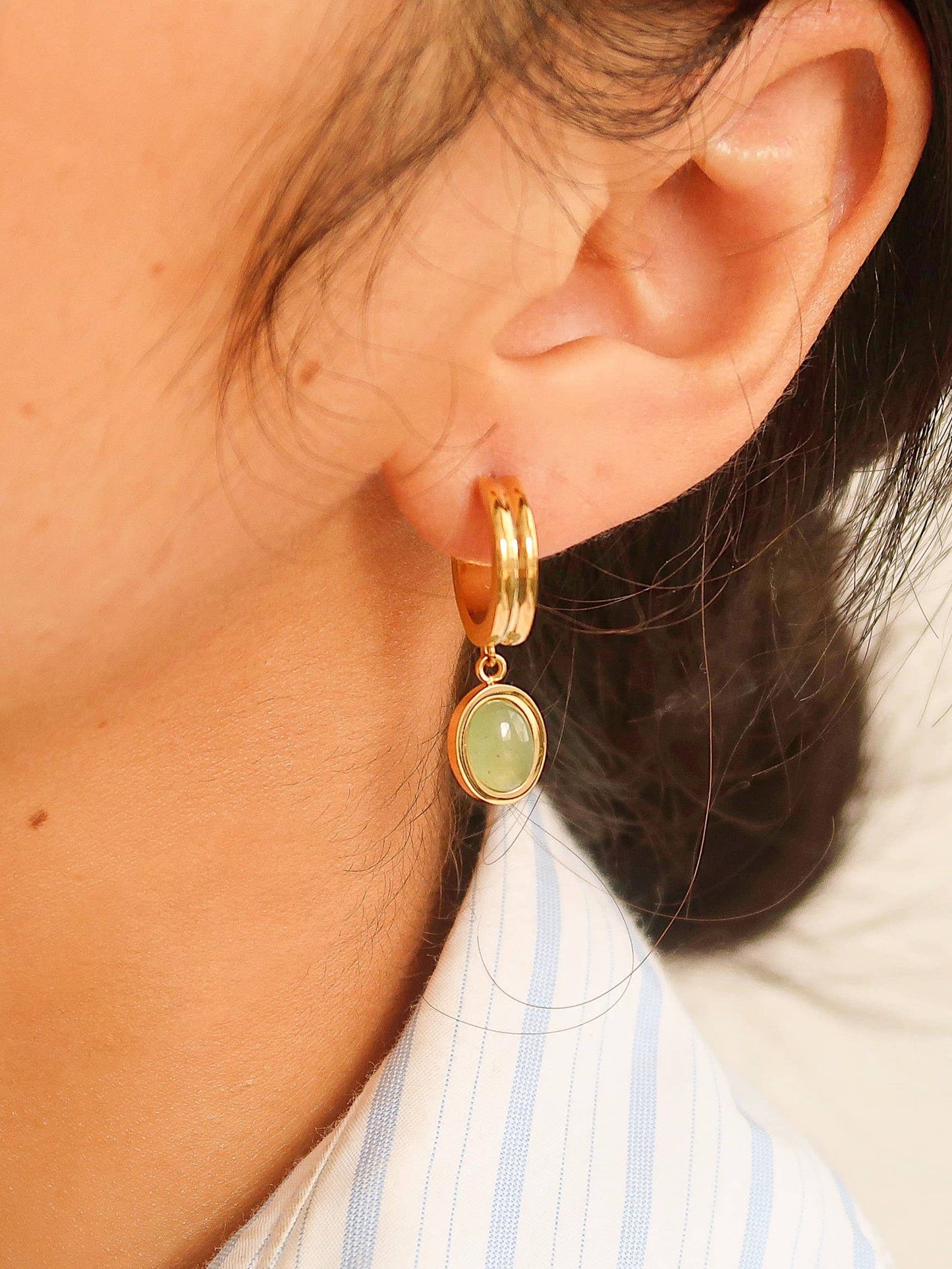 Round Stone Dangle Earring